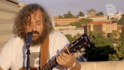 Titiritero en acústica